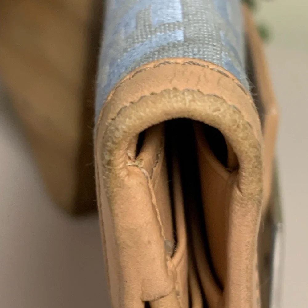 Fendi Zucchino FF Logo Canvas and Leather Wallet - Authentic and GUC - Picture 15 of 16